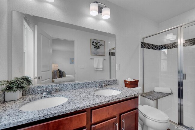 Building Photo - 1094 Anker Dr