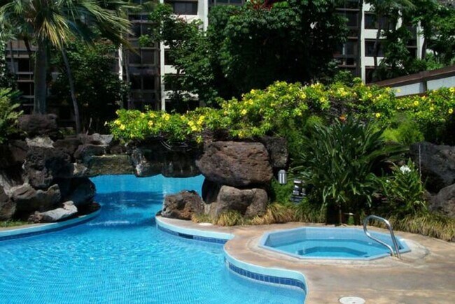 Building Photo - 1 bedroom in Highly Desirable building in Hawaii Kai