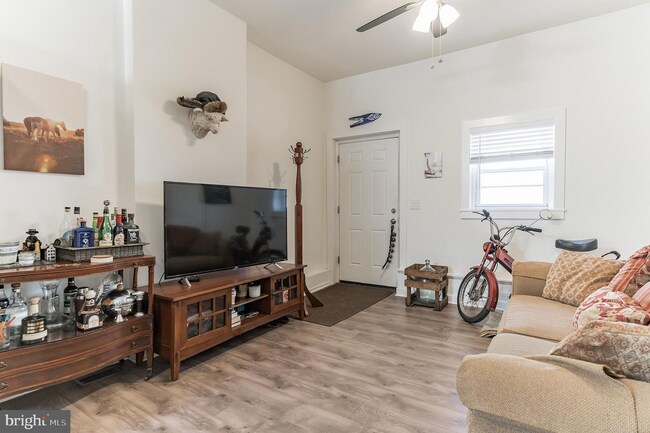 Building Photo - 1847 N 2nd St