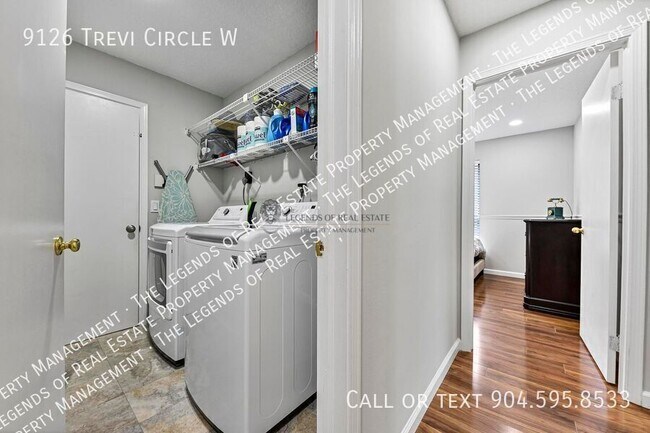 Building Photo - 9126 Trevi Cir W