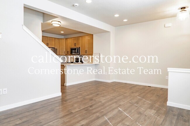 Building Photo - 3683 Levy Pk Dr