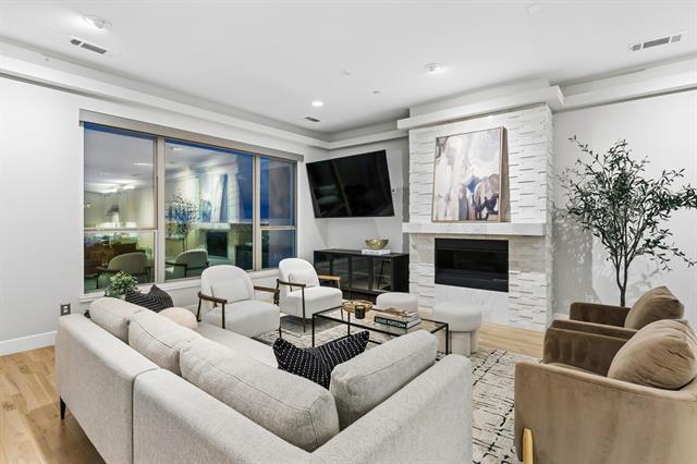 Building Photo - 4965 Blaynes View Dr