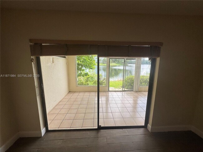 Building Photo - 6521 Racquet Club Dr