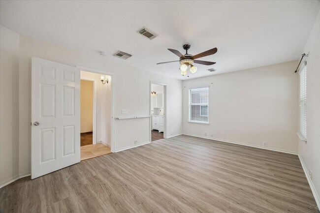 Building Photo - 17610 Prospect Meadows Dr