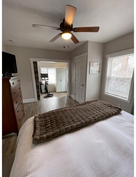 Building Photo - 709 Liberty St