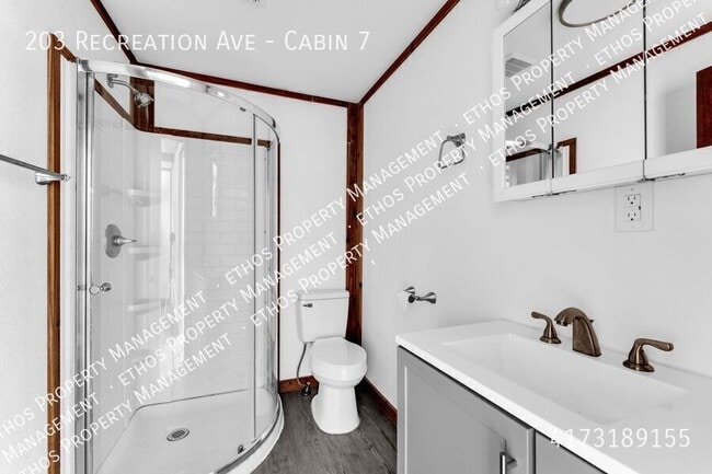 Building Photo - 203 Recreation Ave