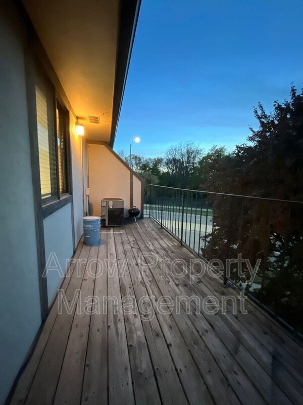 Building Photo - 2340 N 44th St