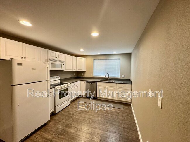 Building Photo - 921 130th St SW
