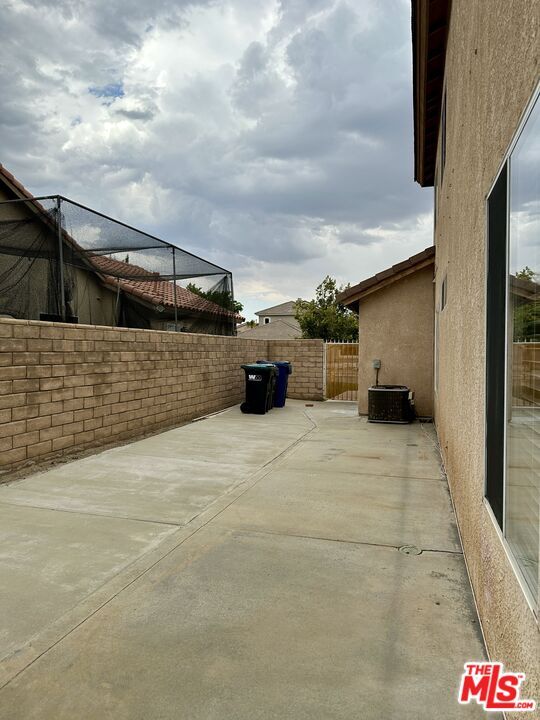 Building Photo - 3804 Southview Ct