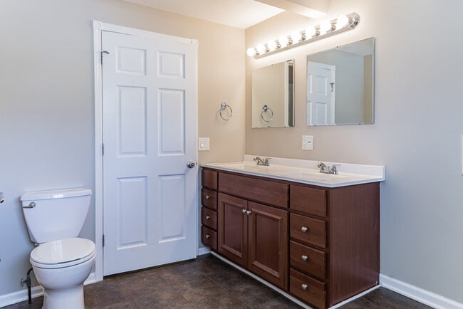 Building Photo - N1246 Walnut Rd