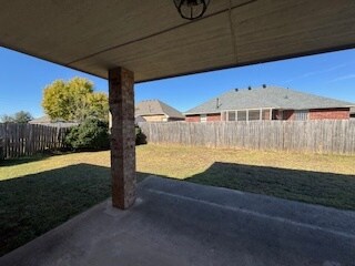 Building Photo - 929 NE 28th St