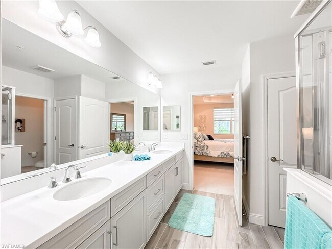 Building Photo - 6940 Avalon Cir