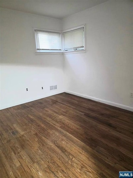 Building Photo - 27 West End Ave