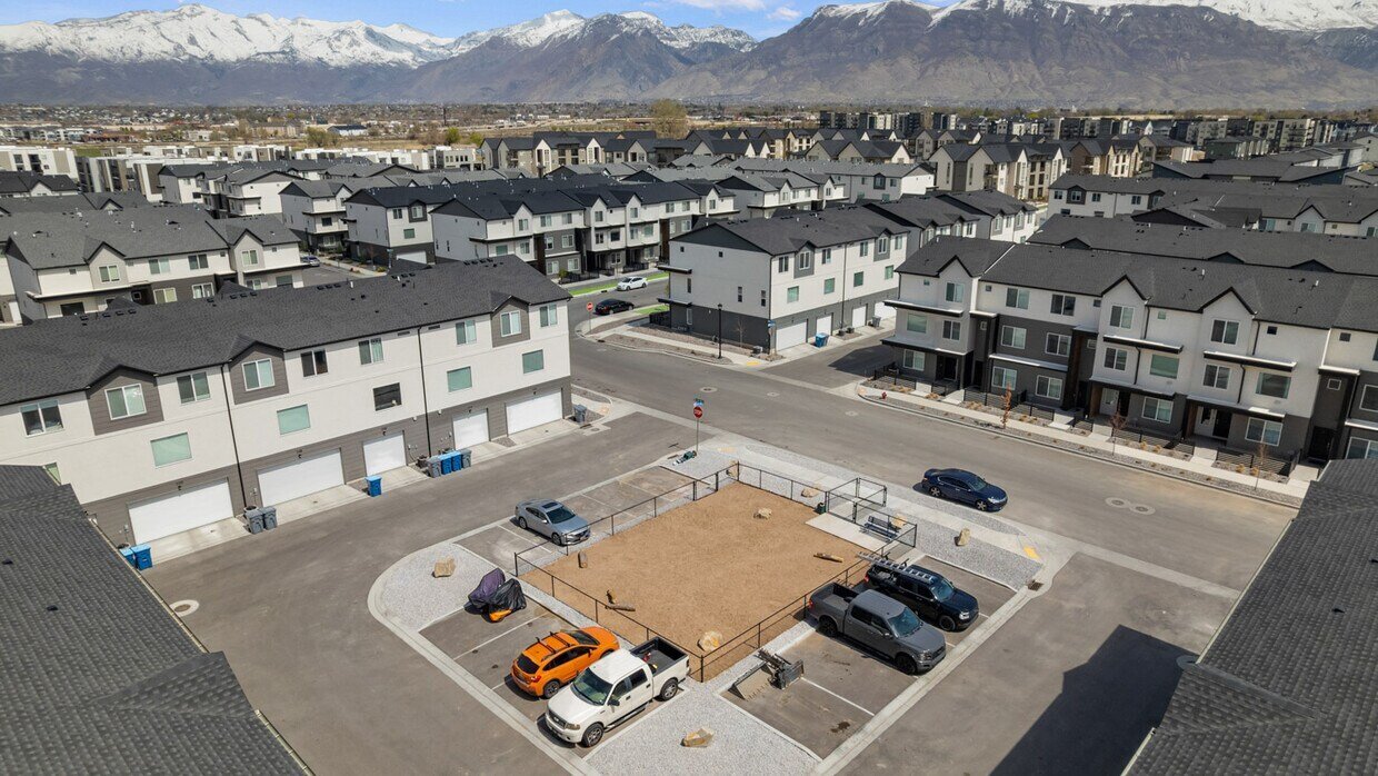 Building Photo - 1128 W 310 S