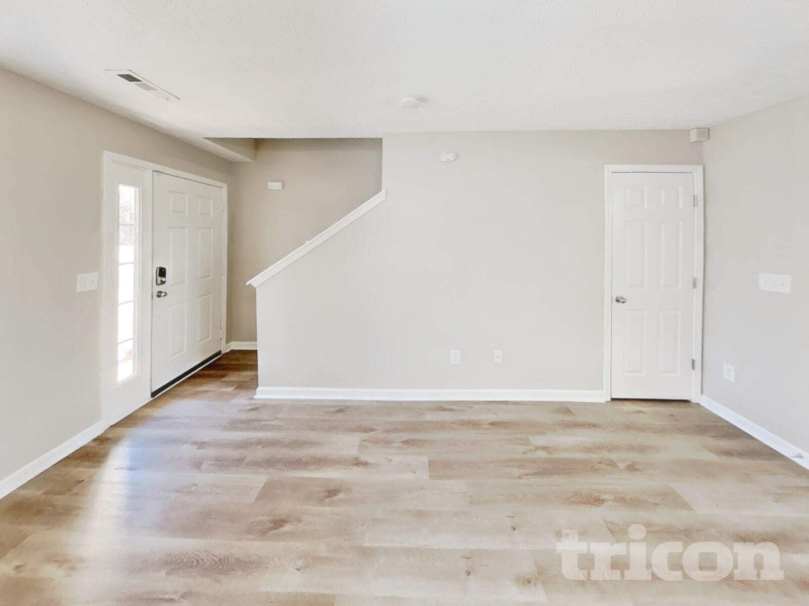 Building Photo - 4028 Deer Run Trce