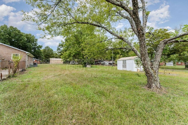 Building Photo - 14013 Eastfield Rd