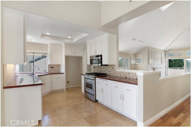 Building Photo - 29 Costa Brava