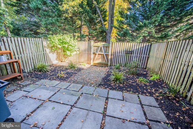 Building Photo - 614 Tuckahoe Creek Ct