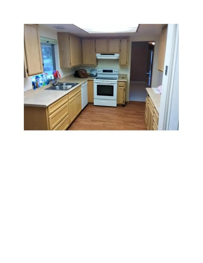 Building Photo - 24201 Cerro Vista Way