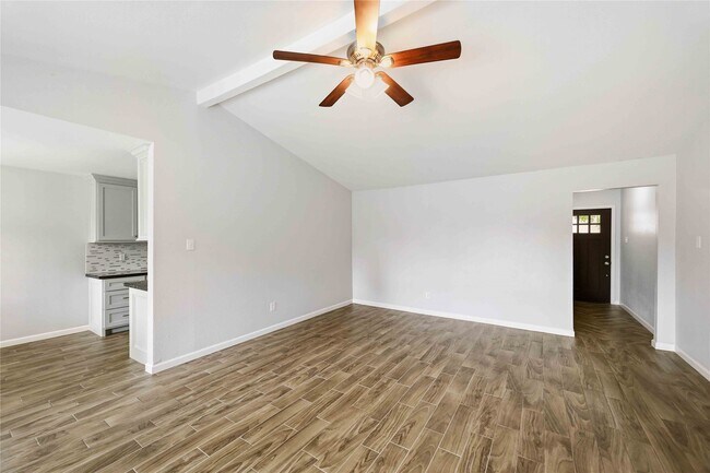 Building Photo - 5522 Bridgegate Dr