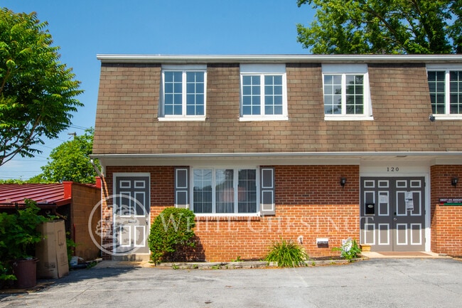 Primary Photo - 120 S Hanover St