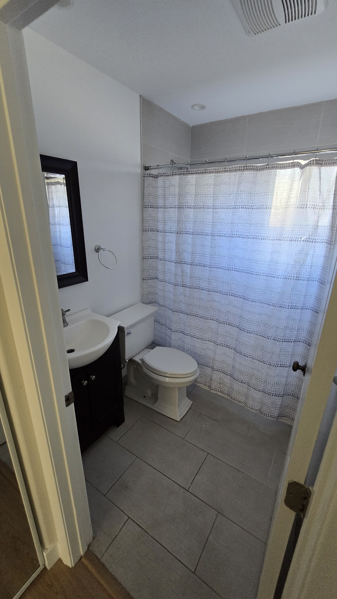 Building Photo - 6504 Tujunga Ave