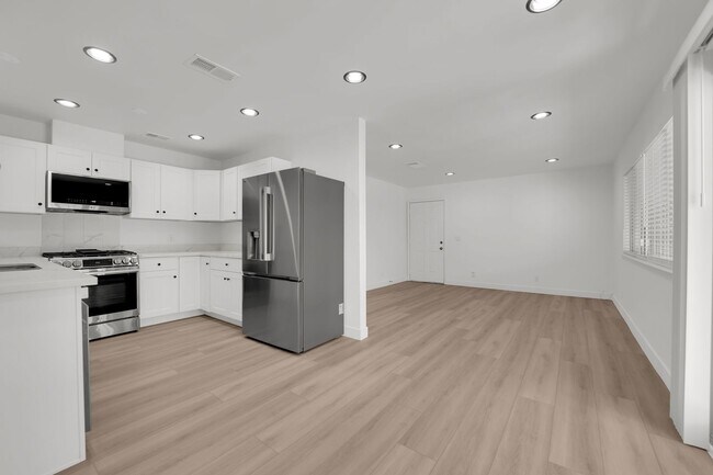 Building Photo - 3100 Chadford Pl