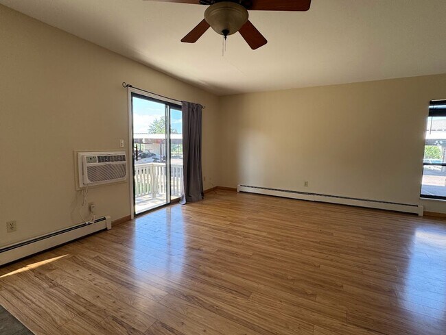 Building Photo - 2B/2B Corner Apartment with Flatiron Views...