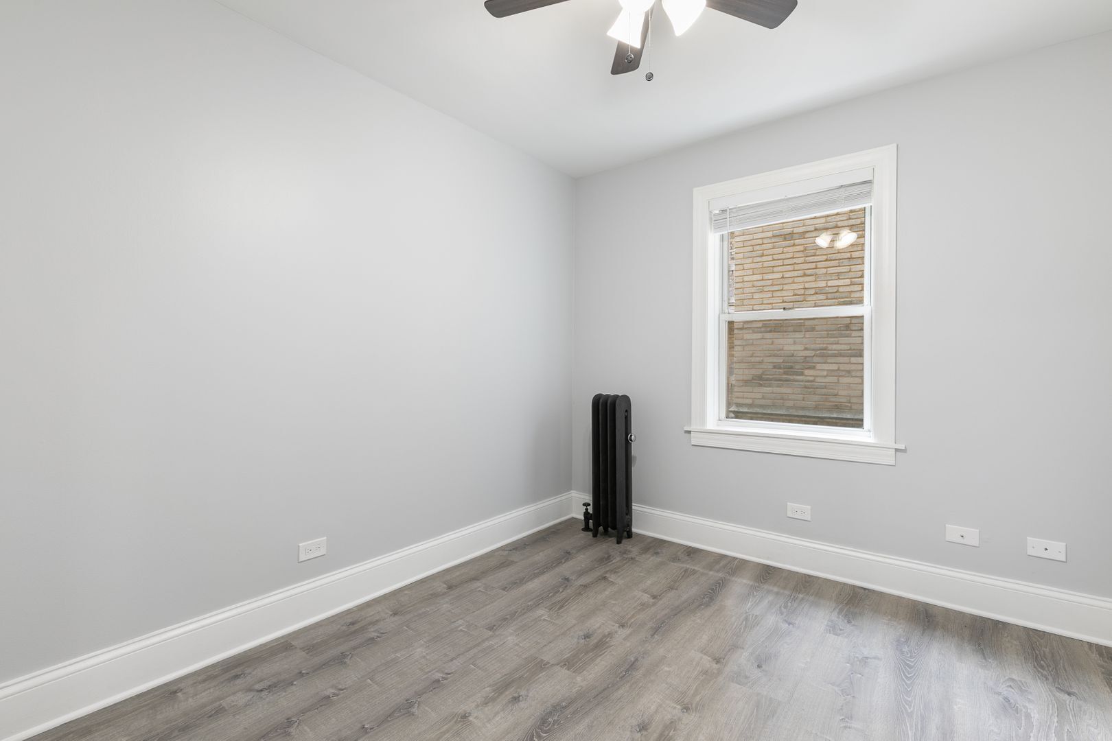 Building Photo - 1611 W Juneway Ter