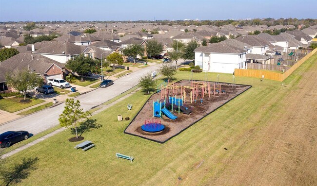 Building Photo - 14010 Cypress Meadows Dr