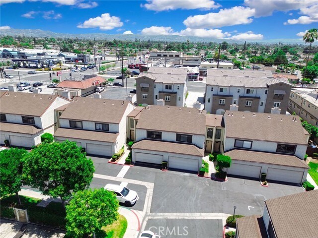 Building Photo - 821 S Cerritos Ave