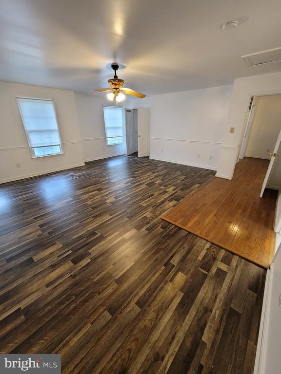 Building Photo - 2435 Pimpernel Dr