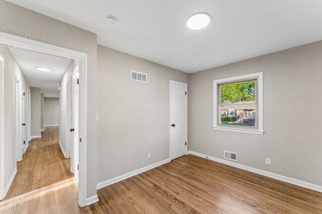 Building Photo - COMING SOON!! Charming 3-Bedroom Home with Spacious 2160 Sq Ft Layout in Independence, MO!