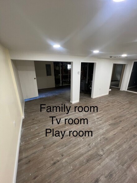 Building Photo - 436 Brook St