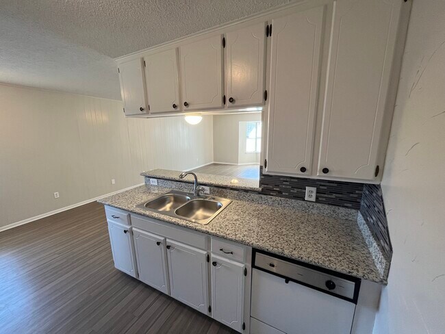 Building Photo - 13483 Rhudy Dr