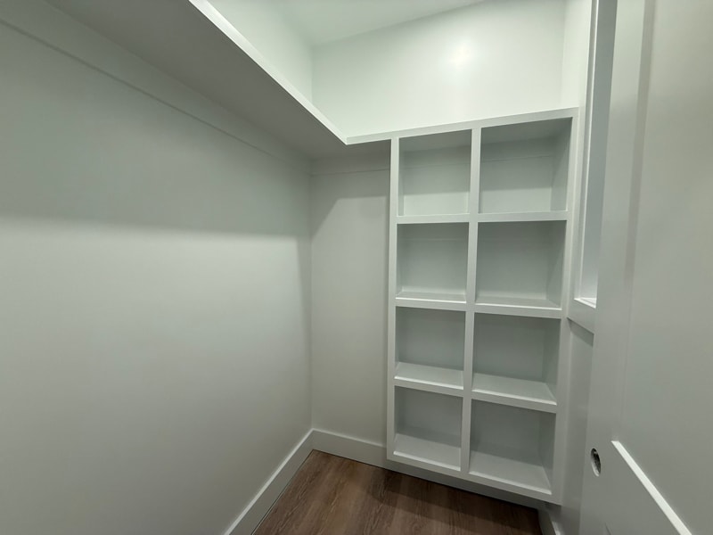 Building Photo - 49 Chase St