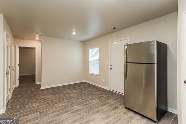 Building Photo - 135 Sonoma Wood Trl