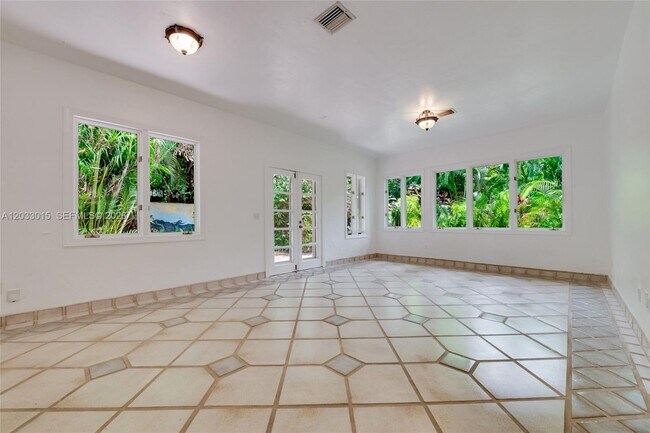 Building Photo - 3797 El Prado Blvd
