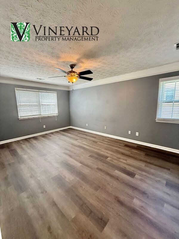 Building Photo - 4925 Falcon Wood Trace NE