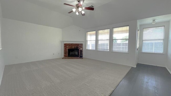 Building Photo - 5112 Bald Cypress Ln