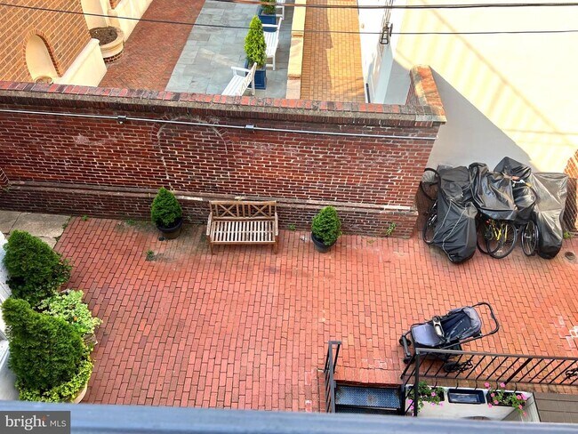 Building Photo - 1730 New Hampshire Ave NW