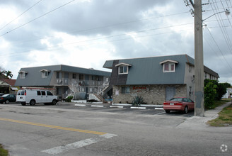 Building Photo - 1958 McKinley St