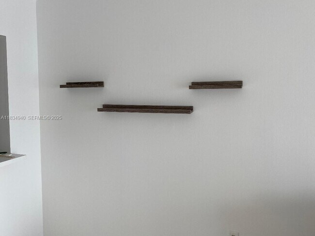 Building Photo - 1965 S Ocean Dr