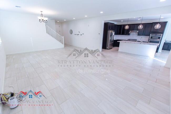 Building Photo - 959 W Zion Pl