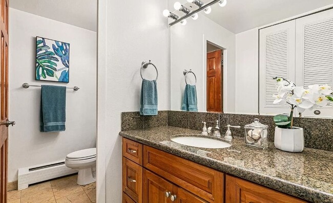 Building Photo - 4600 E Asbury Cir