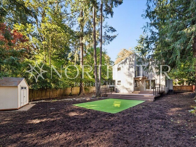 Building Photo - Lake Oswego Home for Lease – Fully Remodeled