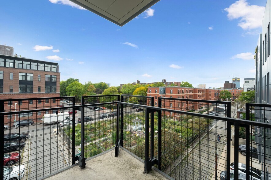 Building Photo - 691 Massachusetts Ave