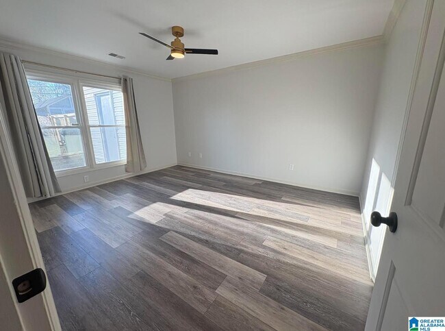 Building Photo - 1022 Vestavia Manor Dr