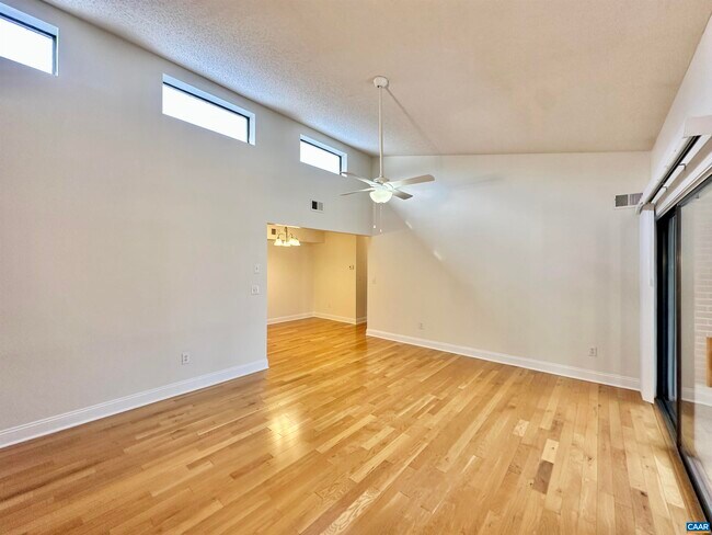 Building Photo - 141 Green Turtle Ln