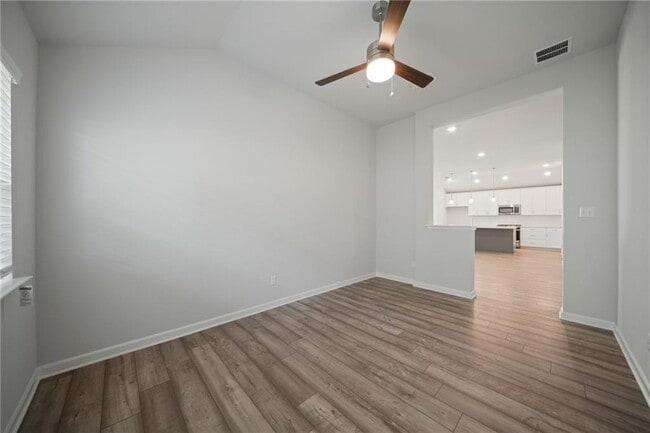 Building Photo - 136 Osceola Dr